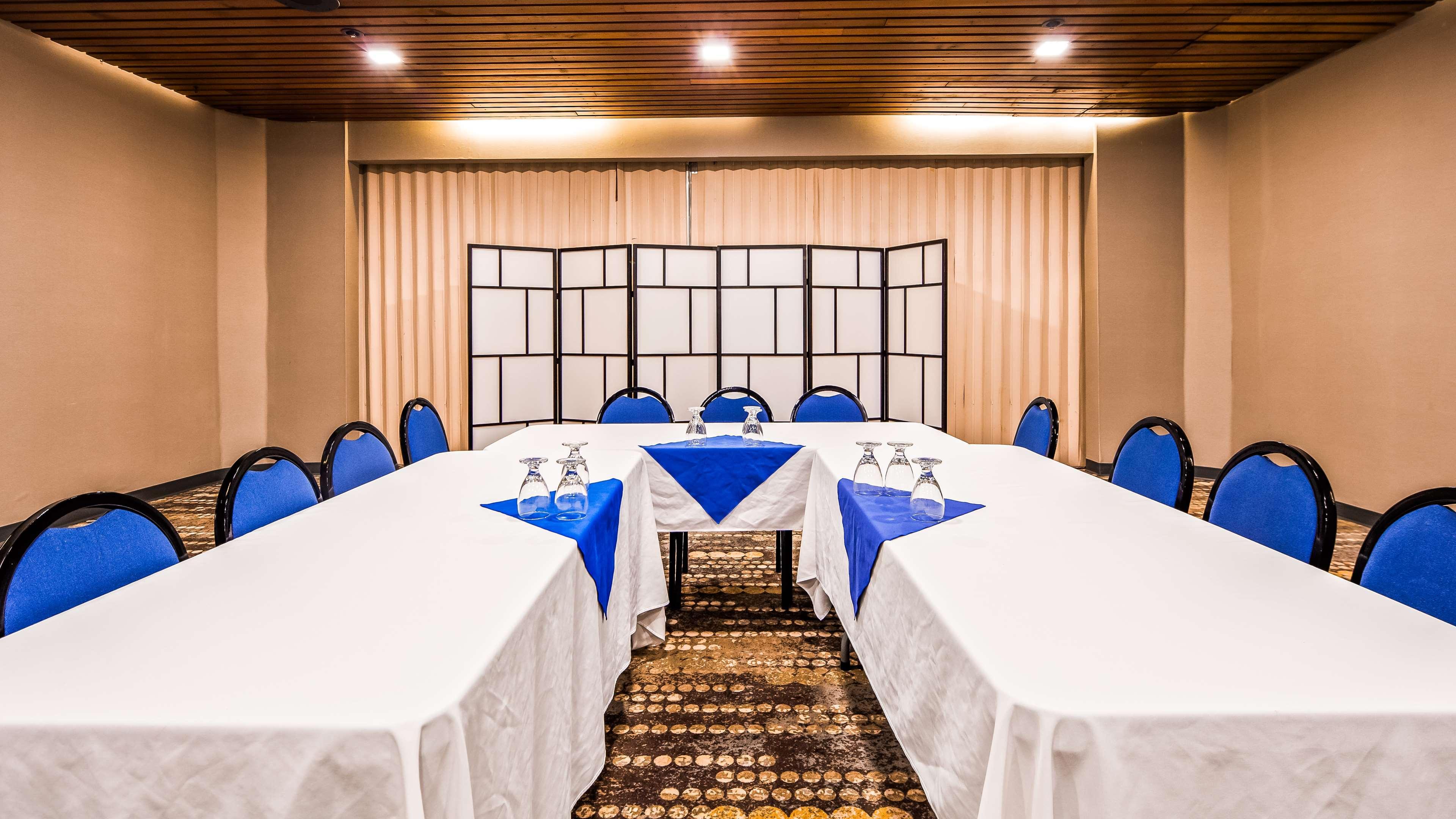 Best Western Cedar Park Inn Edmonton Exteriör bild