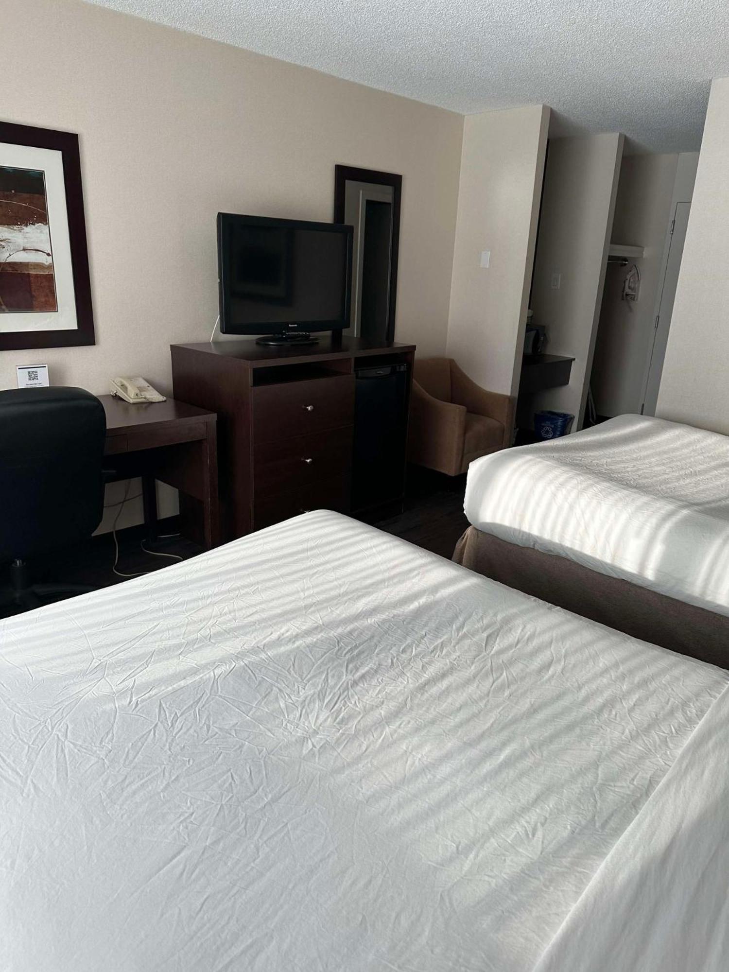 Best Western Cedar Park Inn Edmonton Exteriör bild