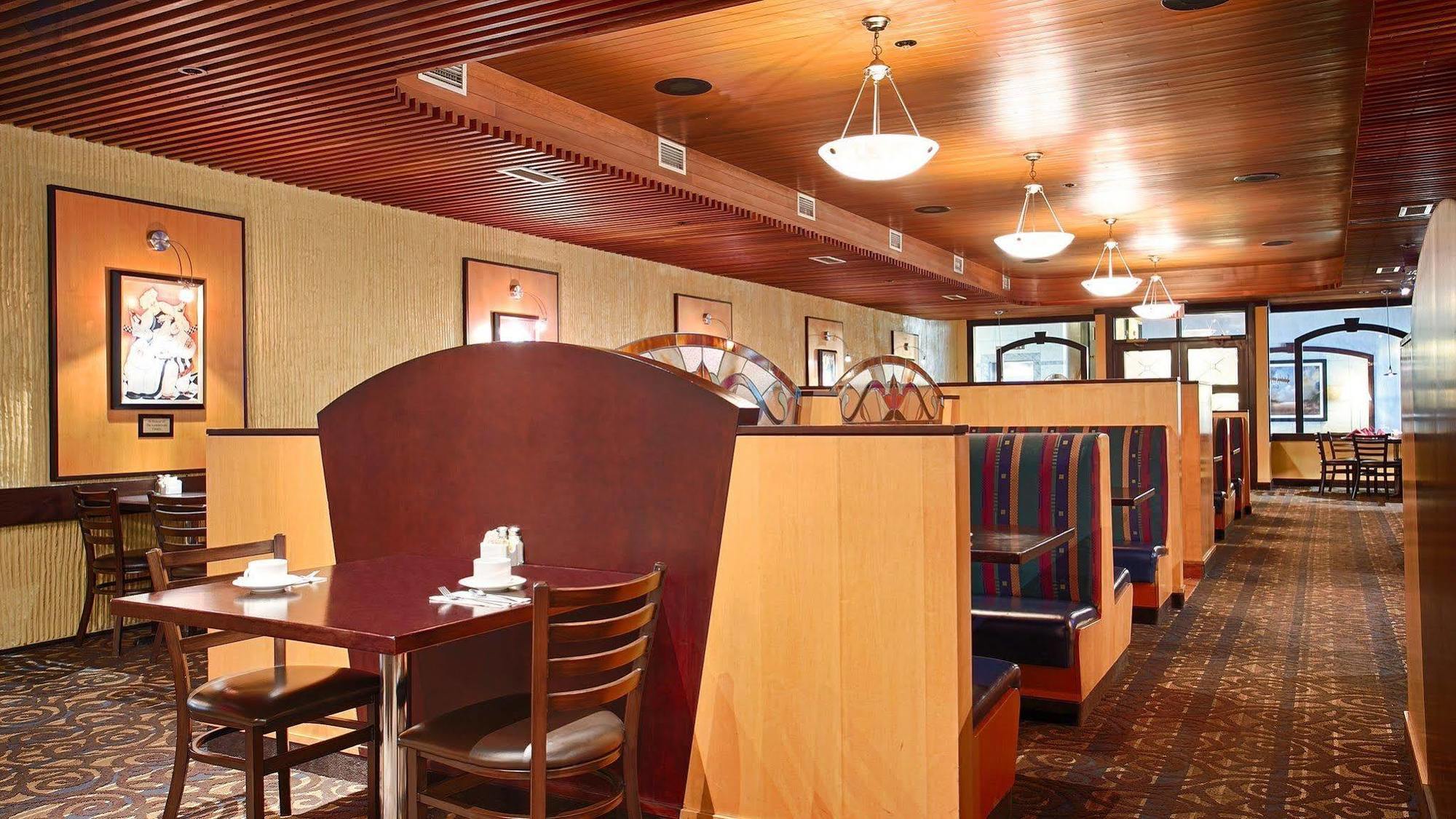 Best Western Cedar Park Inn Edmonton Exteriör bild