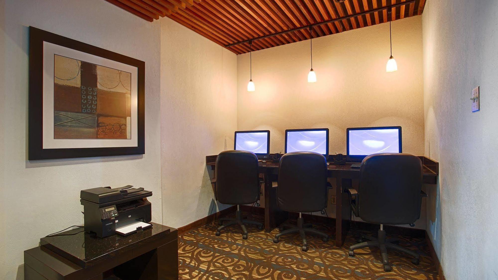 Best Western Cedar Park Inn Edmonton Exteriör bild